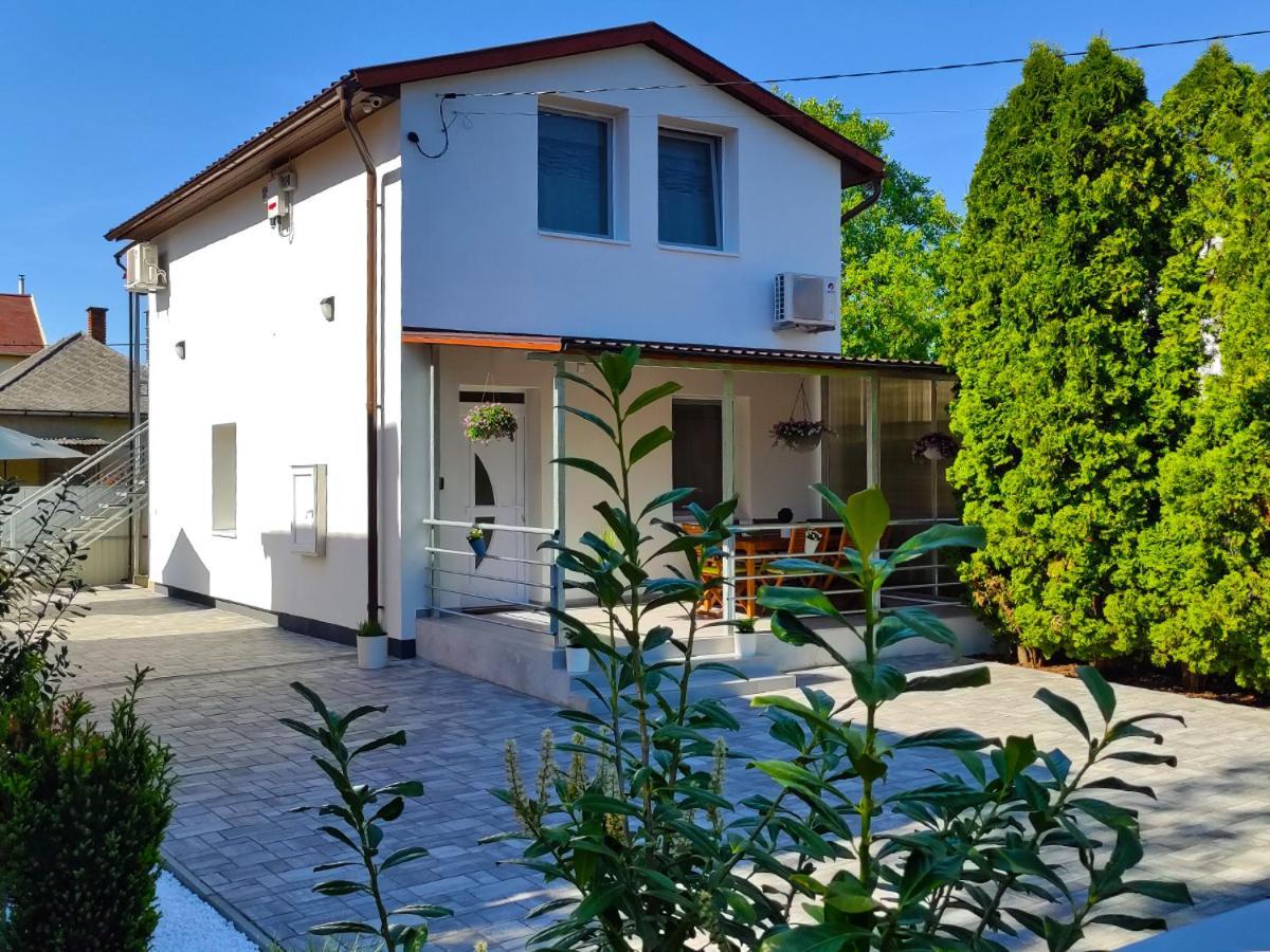 White Stone Apartman Hajdúszoboszló المظهر الخارجي الصورة